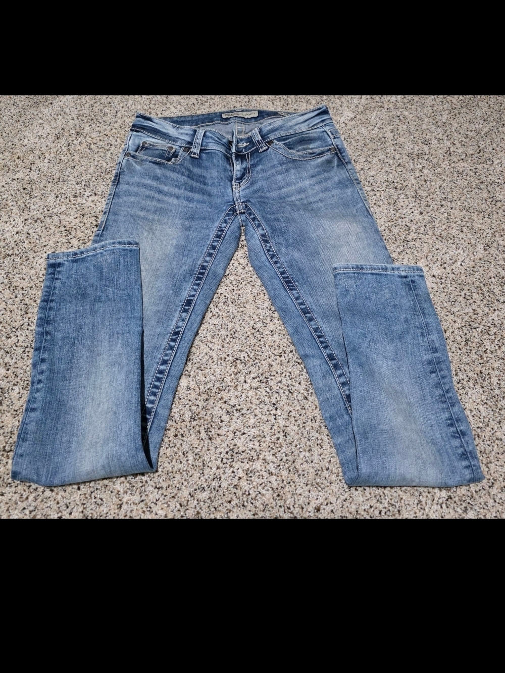 BKE Women's Light Wash Skinny Jeans